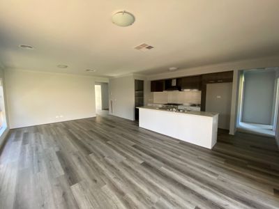 15 Rathdowne Drive, Mickleham
