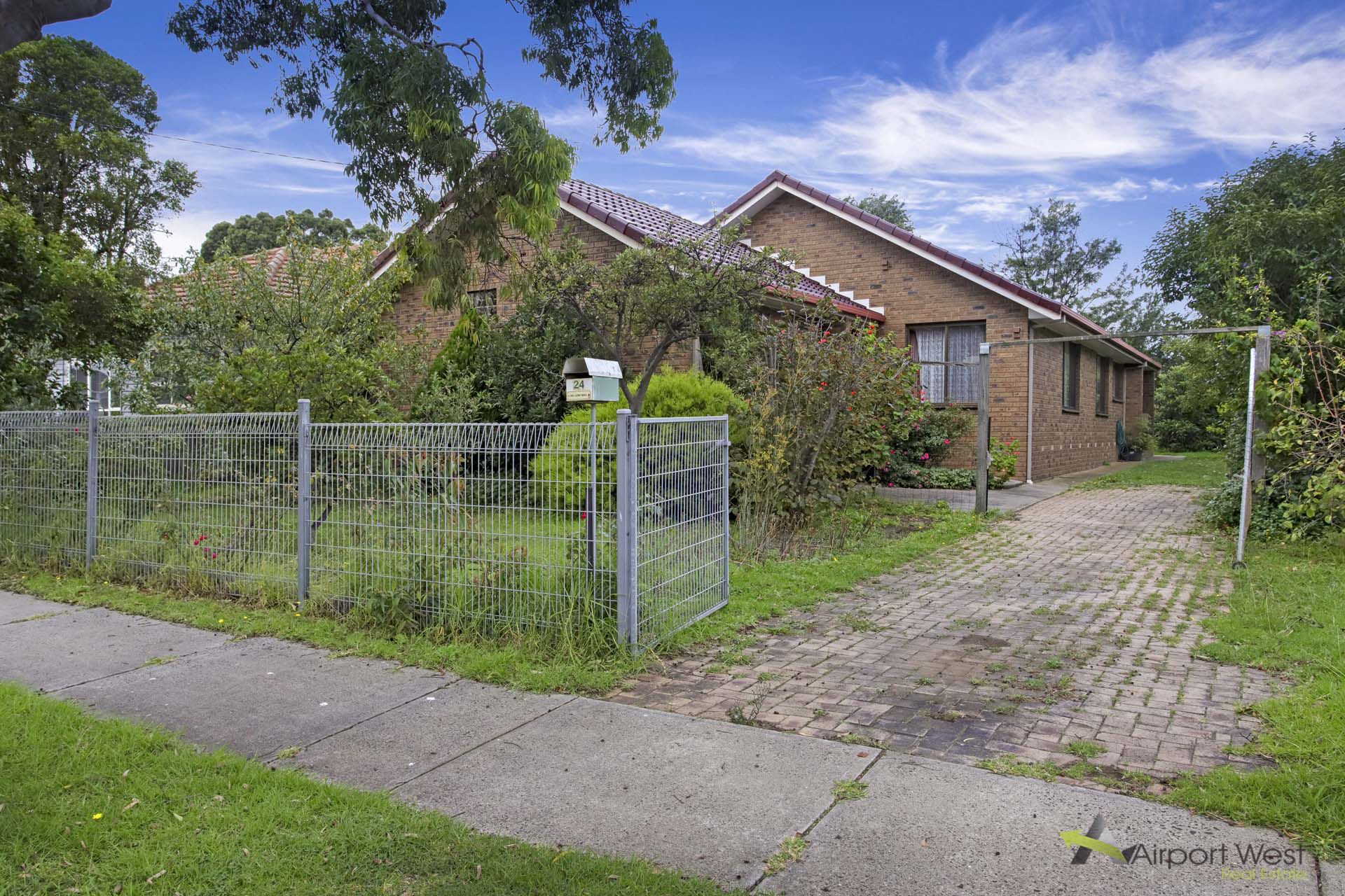 24 Coniston Avenue, Airport West