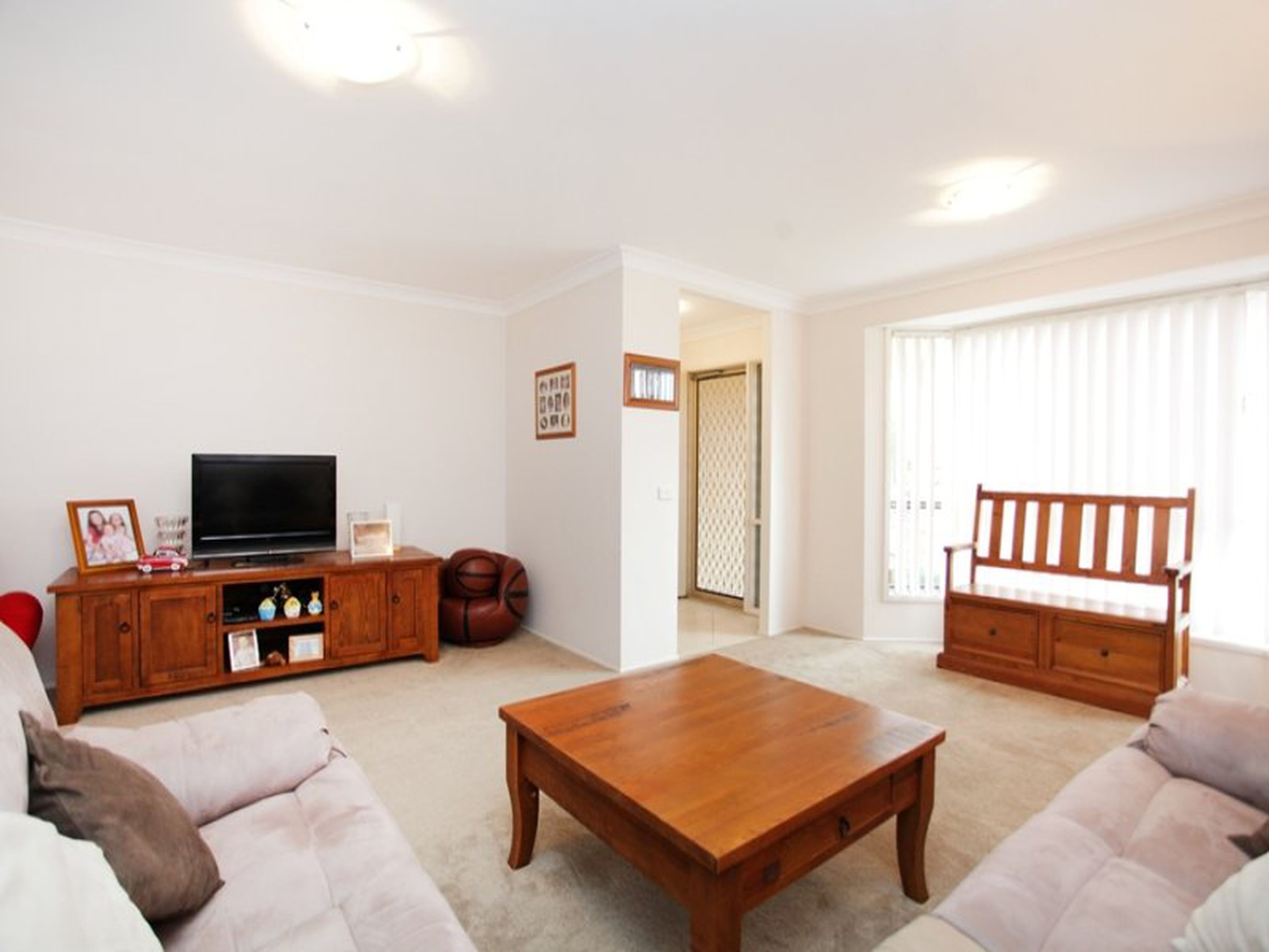 25 Dara Crescent, GLENMORE PARK