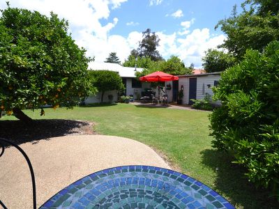 12 Lakeside Avenue, Mount Beauty