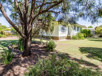 54 River Road, Kingaroy