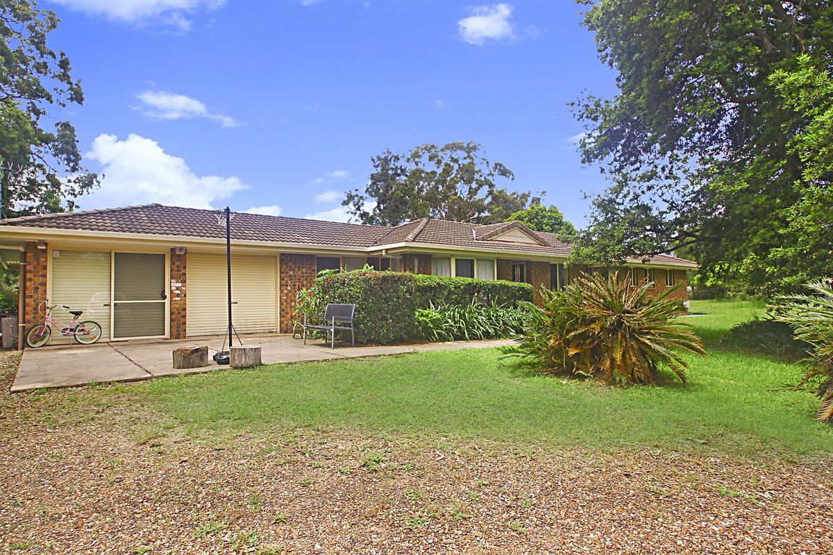 22 Silverdale CRT, Cooroibah
