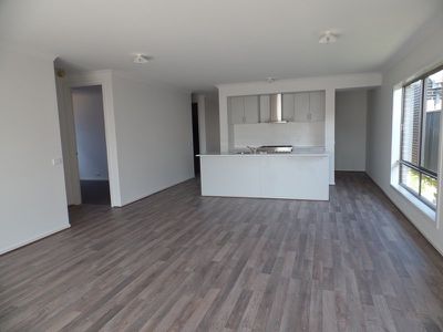 17 Penstock Parade, Leppington