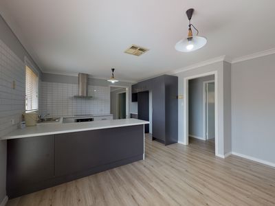 6 Magpie Close, Dubbo
