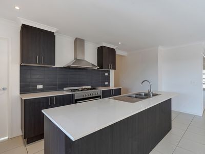 108 Oakbank Blvd, Whittlesea