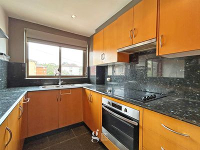 2 / 7 Bank Street, Meadowbank