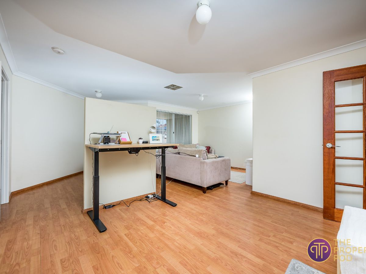 18 Santa Barbara Parade, Quinns Rocks