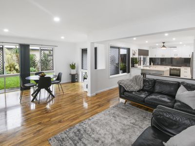 40 Lurnea Crescent, Mountain Creek