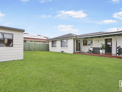 7 Nagle Crescent, Blue Haven