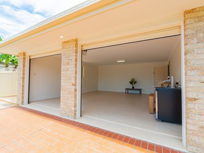 28 Kalowendha Avenue, Pelican Waters