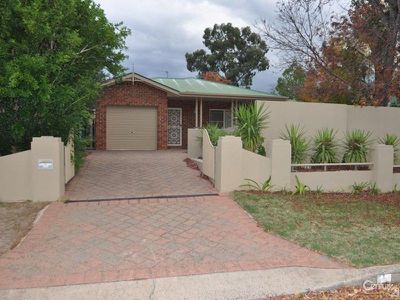 11 Bishop Street, Dubbo