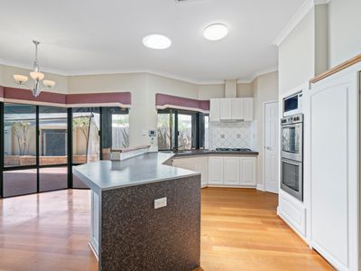 12 Connaught Gardens, Canning Vale
