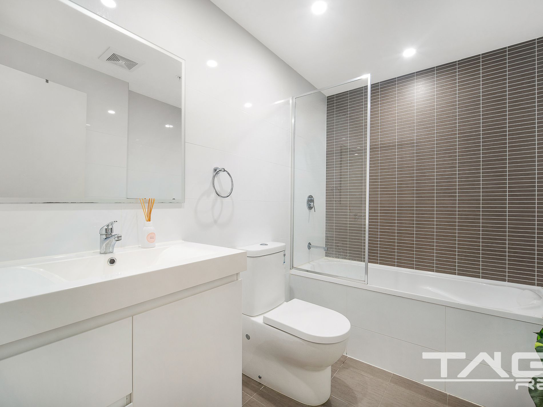 403 / 2 River Road, Parramatta