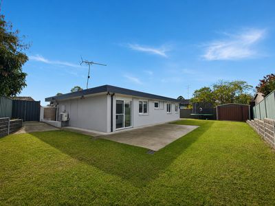 2 Lisa Place, Leonay