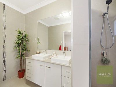 36 Petrie Way, Idalia