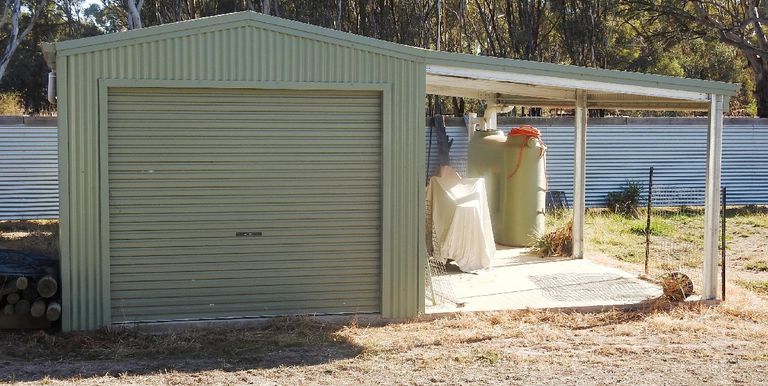 29 Ashwin Street , Violet Town