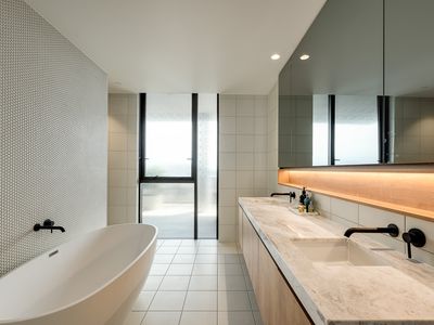 1803 / 7 Chester Street, Newstead