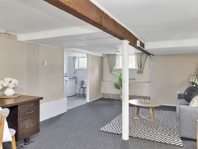 33A Saint Edmund Crescent, Tawa