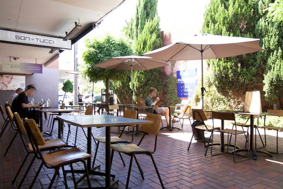 14 Charlton Street, Mount Waverley