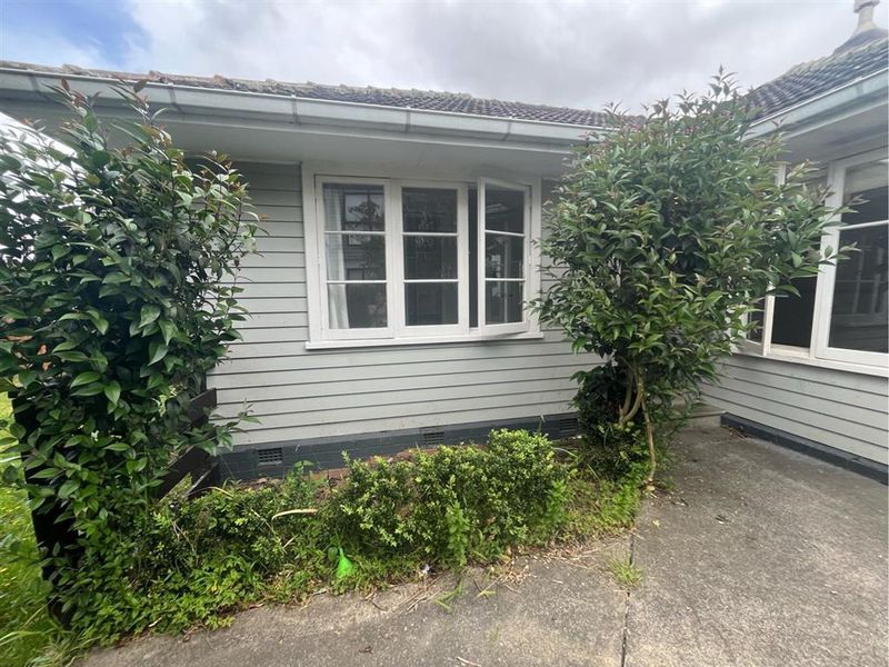 property_name(property)