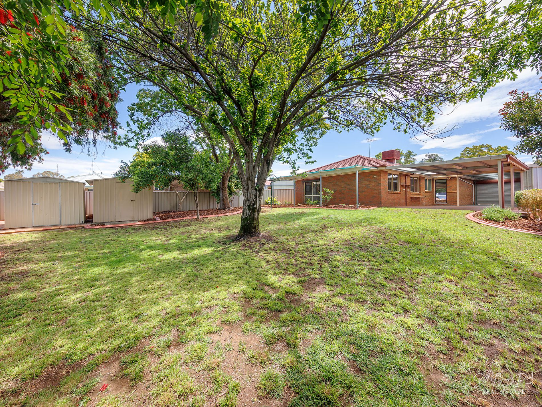 28 AZURE DRIVE, Wodonga