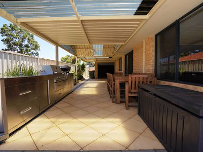 86 St Stephens Cres, Tapping