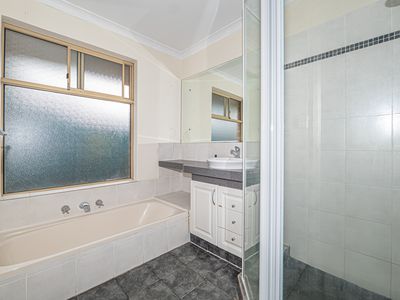 13 Glenarber Way, Willetton