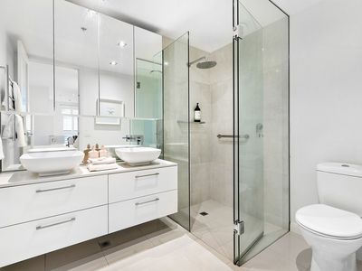 1005 / 480 St Kilda Road, Melbourne