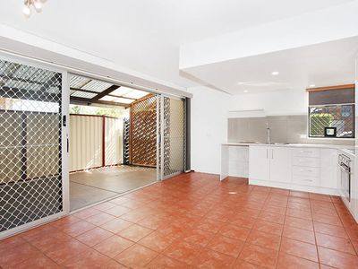 1 / 21 Pangarinda Place, Mooloolaba