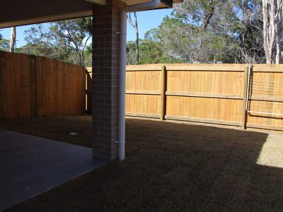 1 / 102 Bradman Way, Urangan