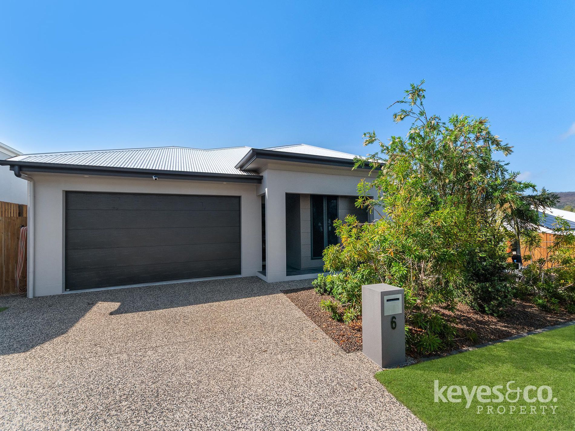 6 Belvedere Street, Julago