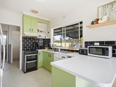 18 Acacia Street, Shepparton