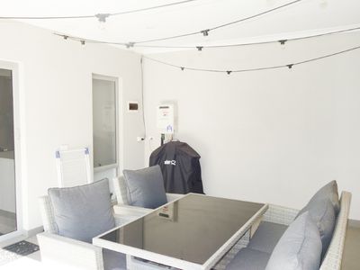 8/3 Leeder Street, Glendalough