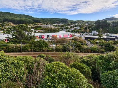 15B Florio Terrace, Tawa