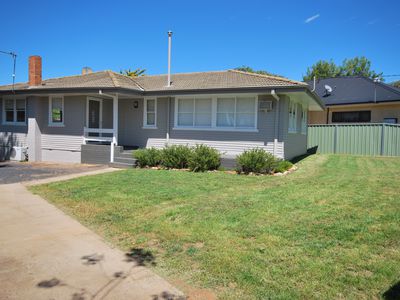 17 Lovett Avenue, Dubbo