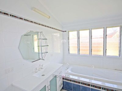 5 Casey Street , Mareeba