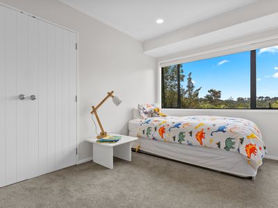 140 Chelsea View Drive, Chatswood