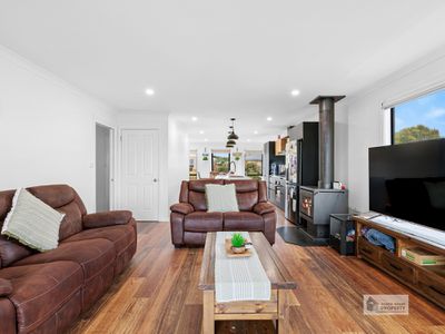 8 Sandy Crescent, Wynyard