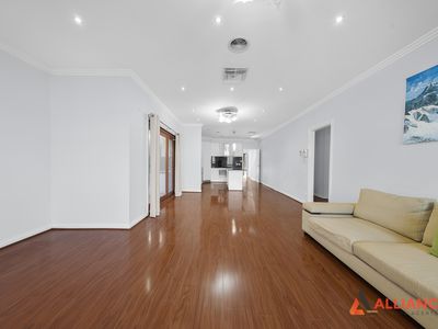 16 Juggal Close, Epping