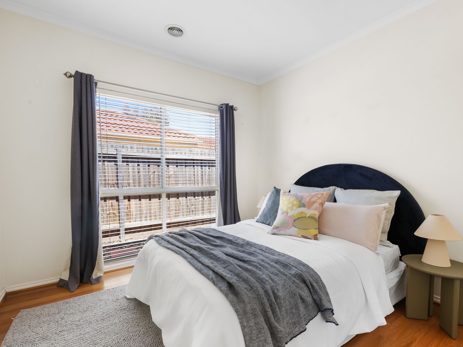 2 / 198 Civic Parade, Altona