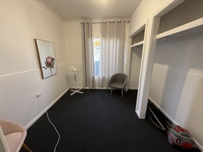 19 Montrose Street, Mannering Park