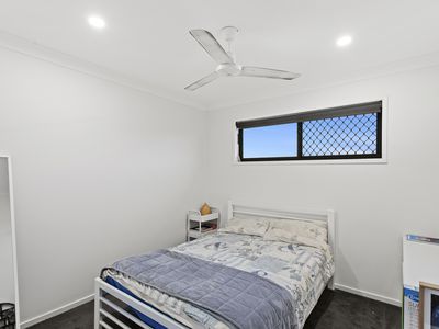 8 CULLIGAN WAY, Flagstone