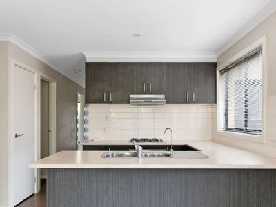 39 / 20-22 Roslyn Park Drive, Melton West