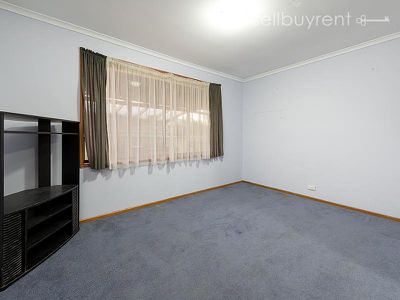 24 CAMPBELL AVENUE, Wodonga