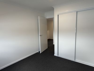4 Prosecco Vista, Fraser Rise
