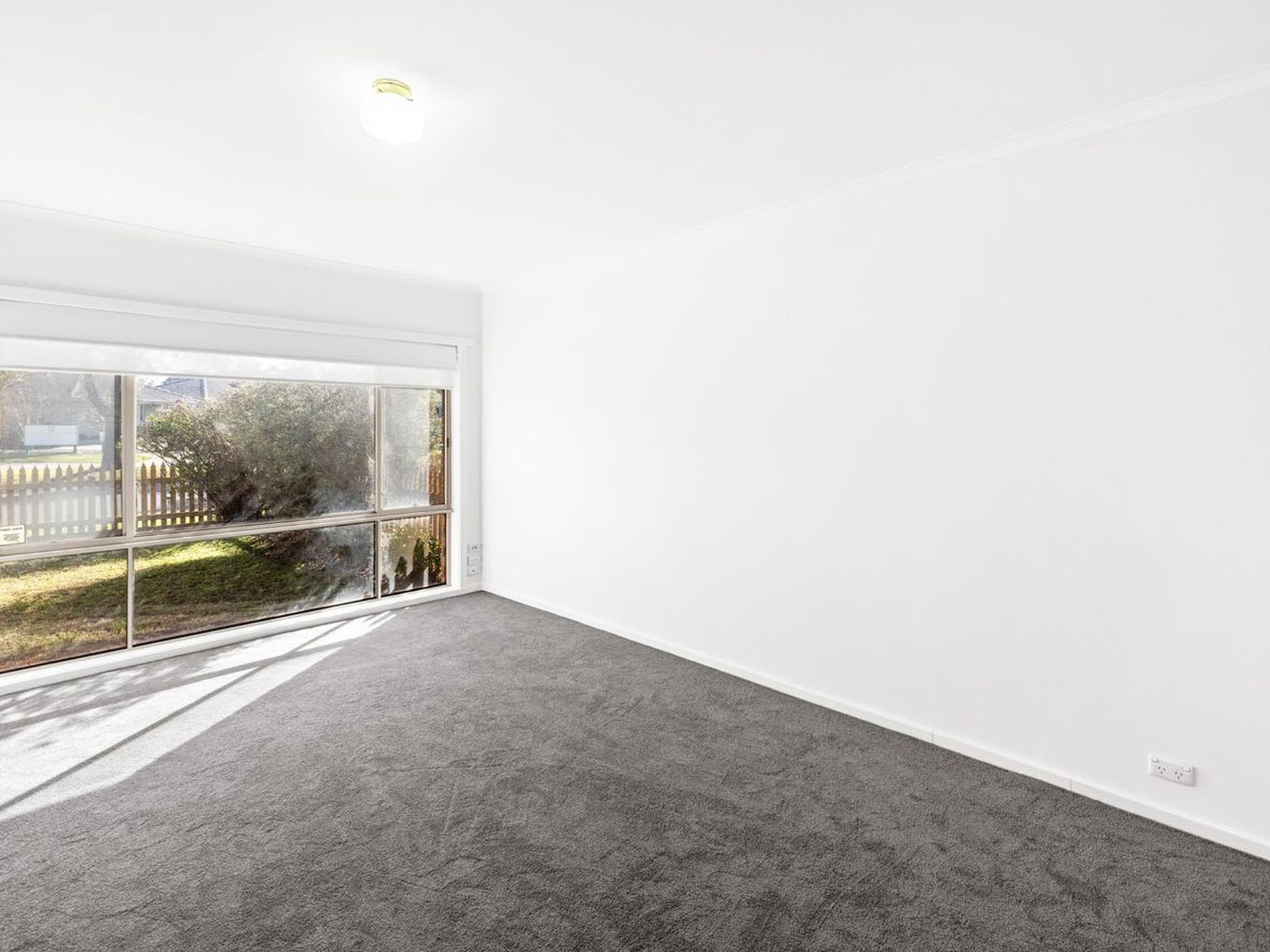 2 / 5 Tower Road, Werribee