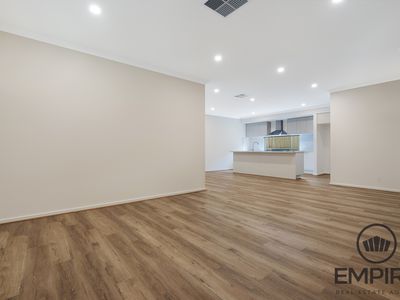 76 Gippsland Avenue, Clyde North
