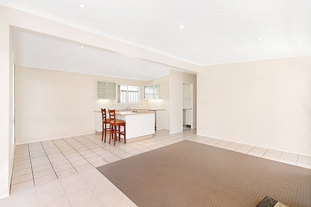 11 Lisarow Street, Lisarow