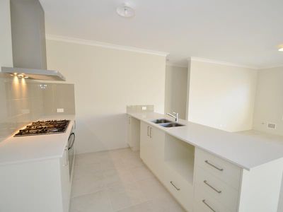 2 / 203 William Street, Beckenham