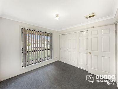 3 Carling Court, Dubbo